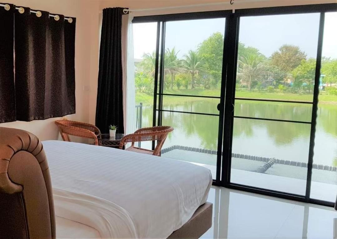 Baan Suan San Rak บ้านสวนแสนรัก Бурирам Екстериор снимка