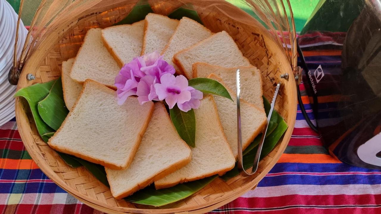 Baan Suan San Rak บ้านสวนแสนรัก Бурирам Екстериор снимка